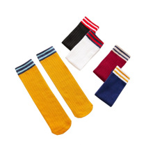 Calcetines de tripulación coloridos Mujeres Japoneses de calcetines Fabricantes de calcetines de niñas Fábrica al por mayor